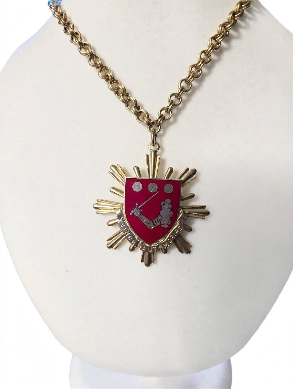 Vintage Bedford Flag Necklace Vince Aut Morire Conquer or Die Shield Pendant